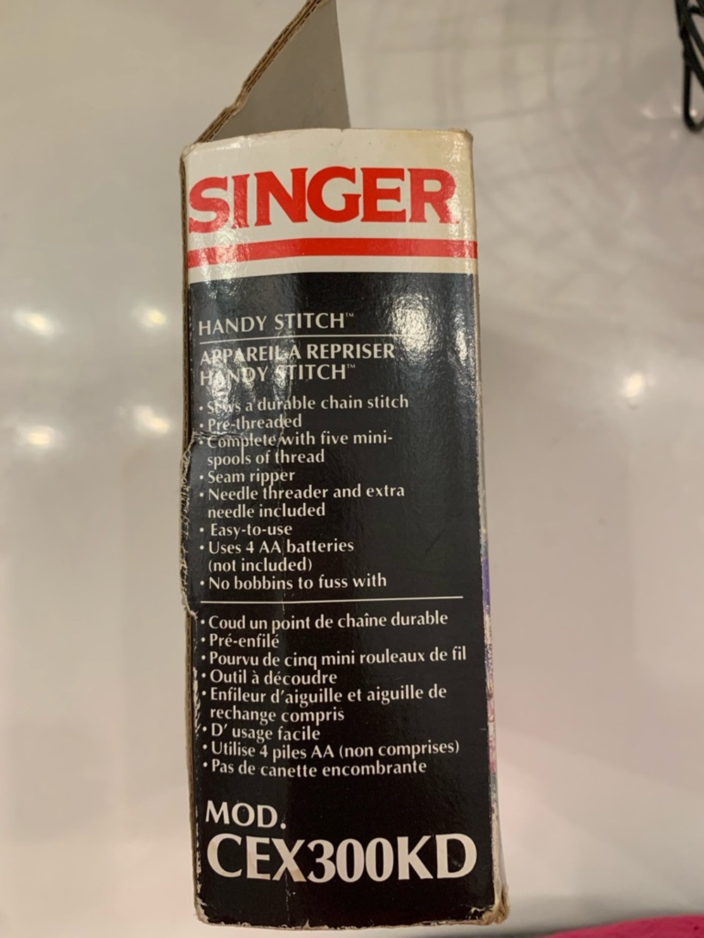 Singer Handy Stitch Portable Handheld Sewing Machine - White - Picture 2 of 7